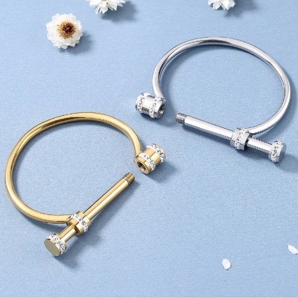 18K White Gold (Rhodium) Unisex Shackle With Diamond Accent Cuff Bangle Bracelet - Picture 4 of 6